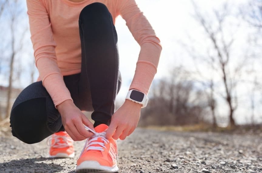 Image pour illustrer l'exemple de création de fiche produit : les chaussures de running. Source : Canva.